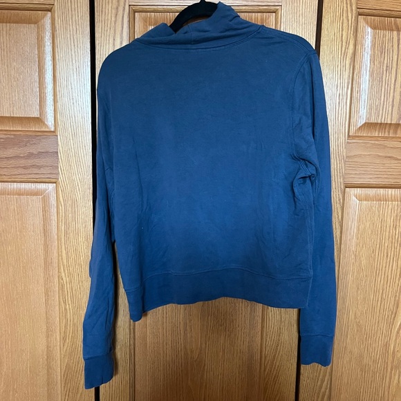 Athleta long sleeve - Picture 3 of 3